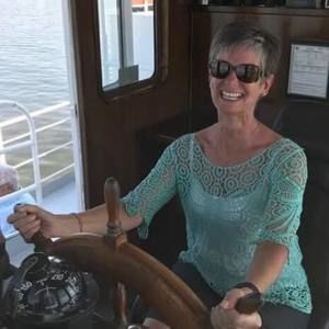 Meet your Posher, Joan